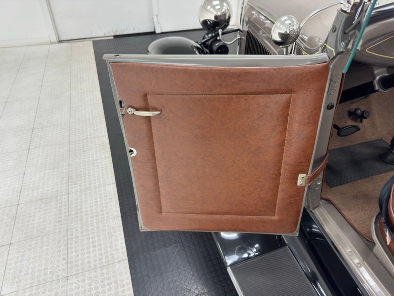 Ford-Model-a-1931-Copra-Drab-Dark-Saddle-42