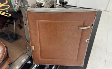 Ford-Model-a-1931-Copra-Drab-Dark-Saddle-43