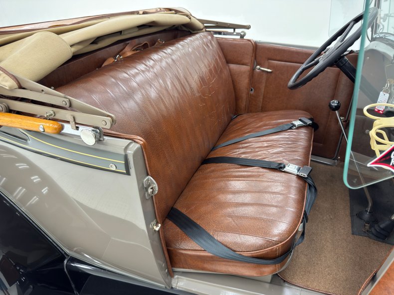 Ford-Model-a-1931-Copra-Drab-Dark-Saddle-47