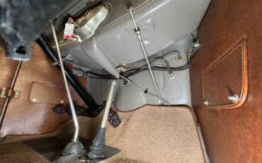 Ford-Model-a-1931-Copra-Drab-Dark-Saddle-9