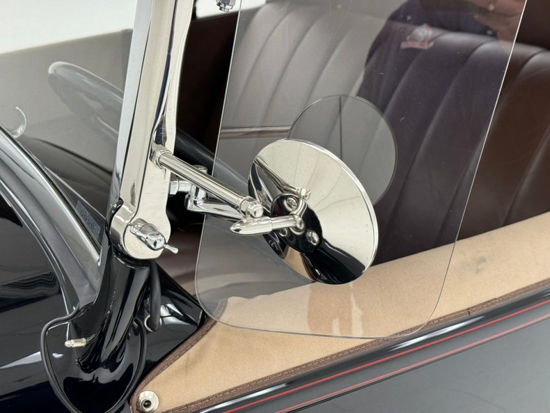 Ford-Model-b-1932-Black-Coffee-17