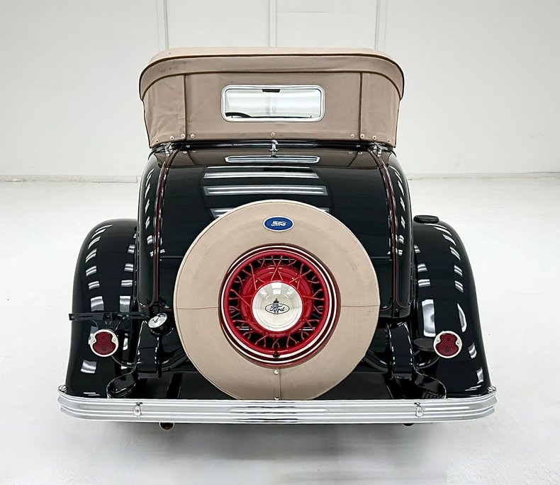 Ford-Model-b-1932-Black-Coffee-2