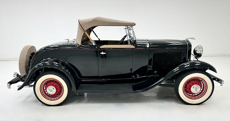 Ford-Model-b-1932-Black-Coffee-3