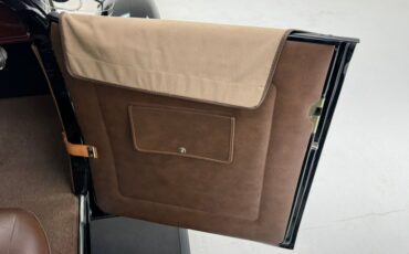 Ford-Model-b-1932-Black-Coffee-35