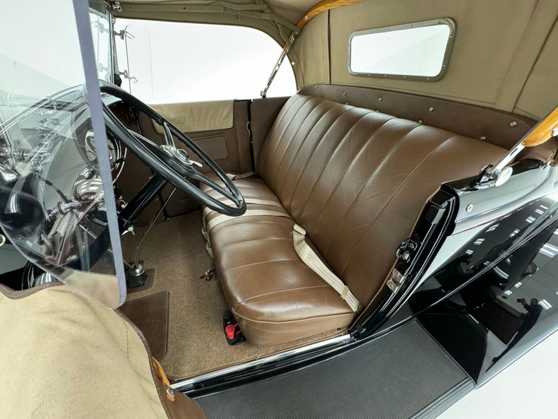 Ford-Model-b-1932-Black-Coffee-36