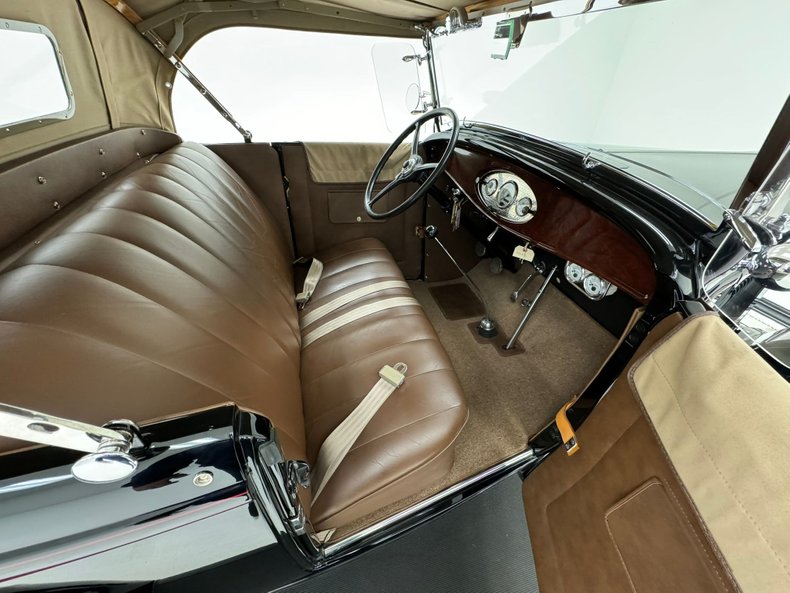 Ford-Model-b-1932-Black-Coffee-40