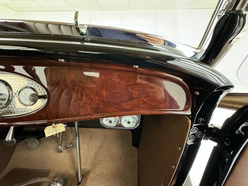 Ford-Model-b-1932-Black-Coffee-46