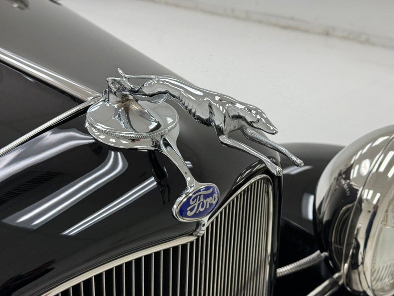 Ford-Model-b-1932-Black-Coffee-6