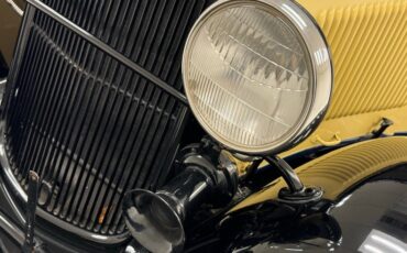 Ford-Model-bb-1932-Dark-Blue-Black-11