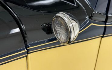 Ford-Model-bb-1932-Dark-Blue-Black-15