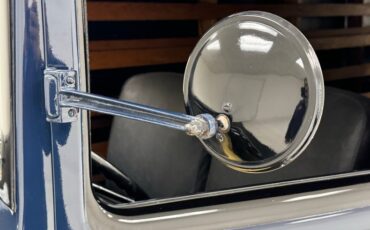 Ford-Model-bb-1932-Dark-Blue-Black-19