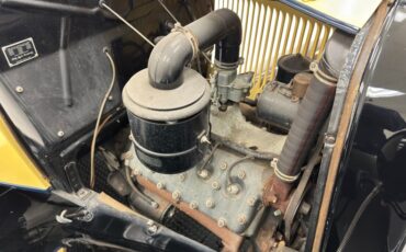 Ford-Model-bb-1932-Dark-Blue-Black-24