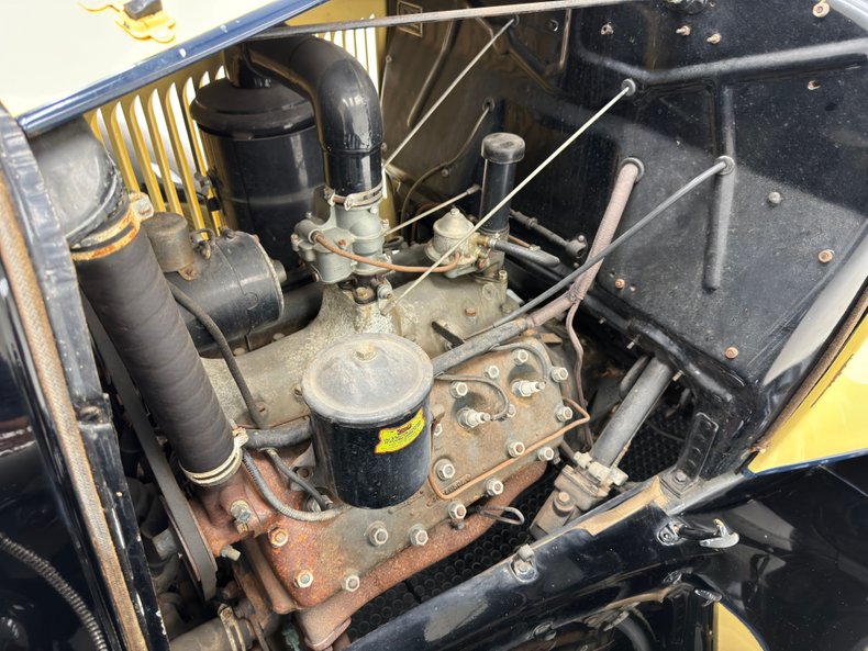 Ford-Model-bb-1932-Dark-Blue-Black-25