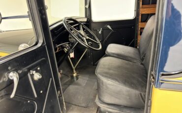 Ford-Model-bb-1932-Dark-Blue-Black-36