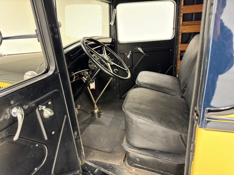 Ford-Model-bb-1932-Dark-Blue-Black-36