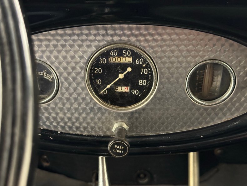 Ford-Model-bb-1932-Dark-Blue-Black-42