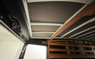 Ford-Model-bb-1932-Dark-Blue-Black-46