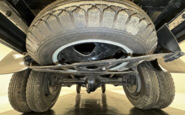 Ford-Model-bb-1932-Dark-Blue-Black-48