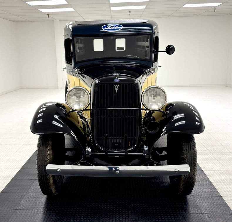 Ford-Model-bb-1932-Dark-Blue-Black-6