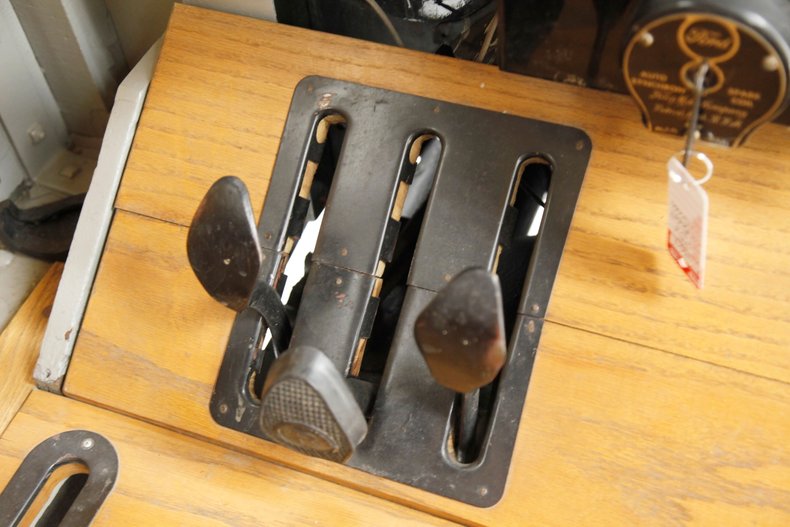 Ford-Model-t-1921-Black-Black-38