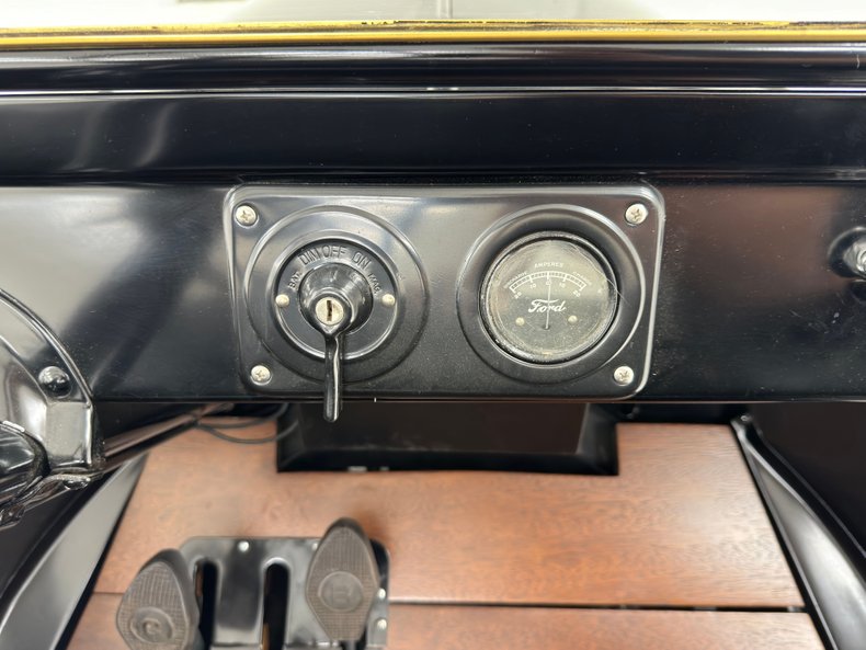 Ford-Model-t-1923-Black-Black-42