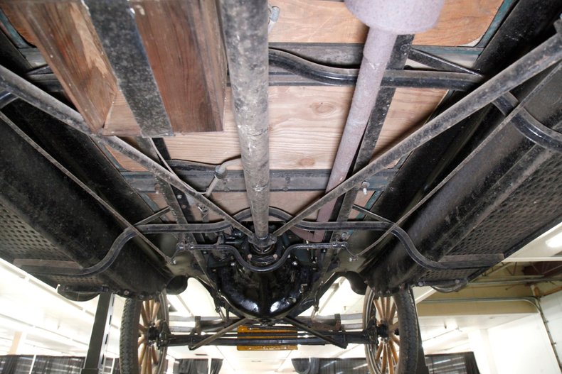 Ford-Model-t-1926-Green-Brown-12