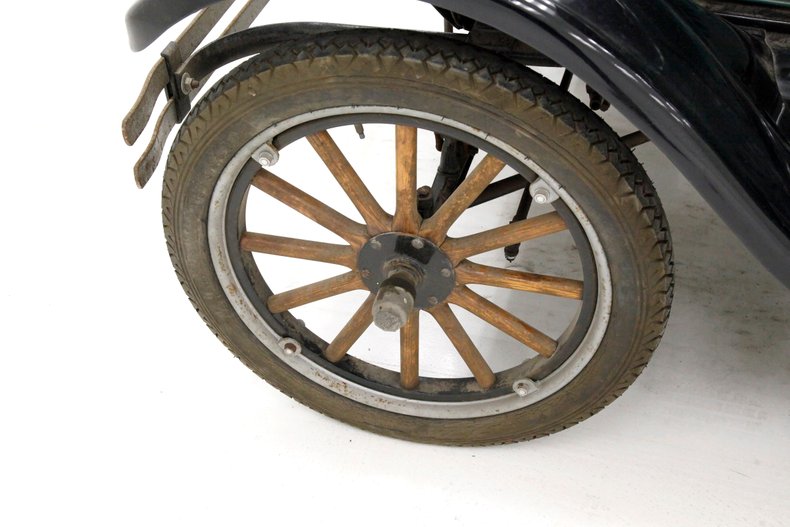 Ford-Model-t-1926-Green-Brown-25