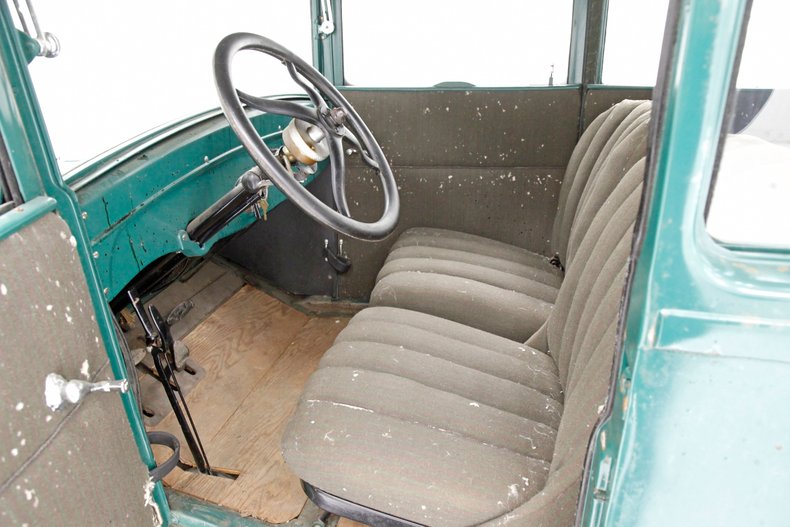 Ford-Model-t-1926-Green-Brown-31