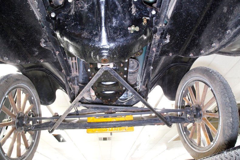 Ford-Model-t-1926-Green-Brown-49