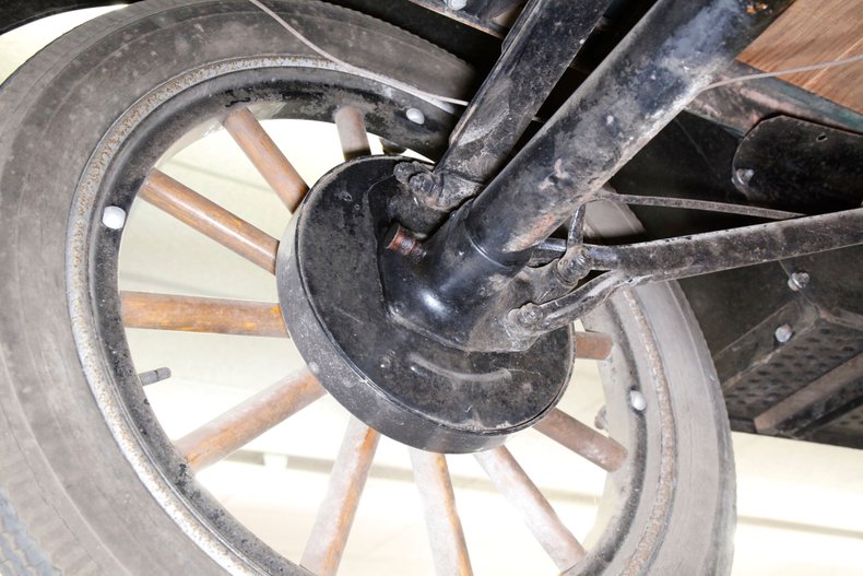 Ford-Model-t-1926-Green-Brown-9