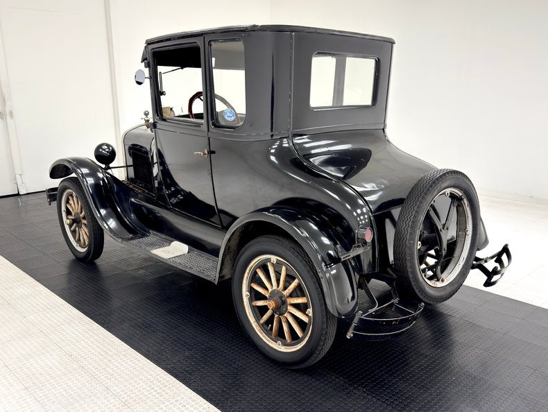 Ford-Model-t-1927-Black-Gray-1