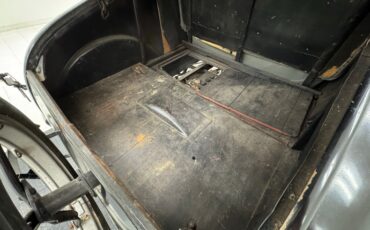 Ford-Model-t-1927-Black-Gray-25