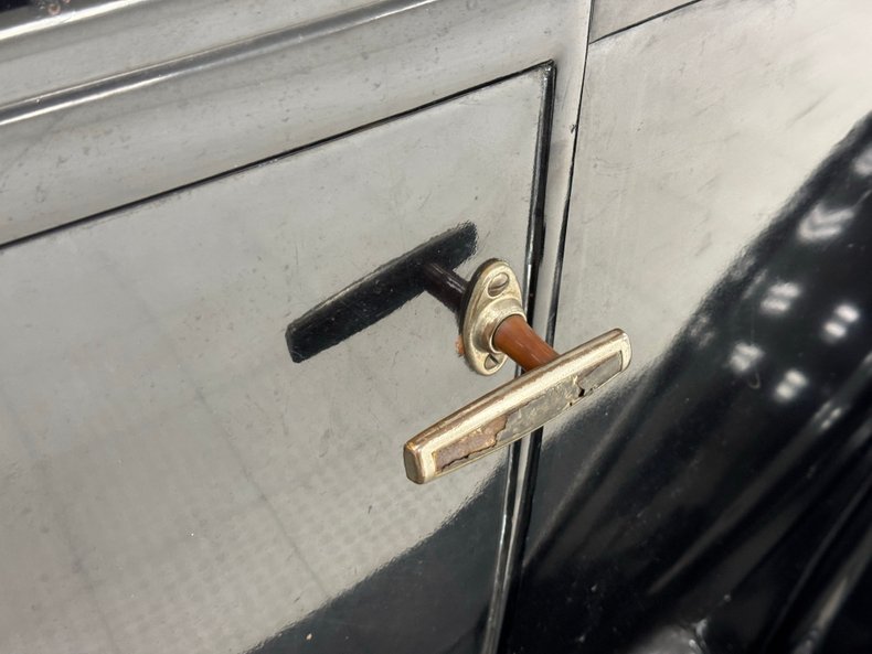 Ford-Model-t-1927-Black-Gray-31