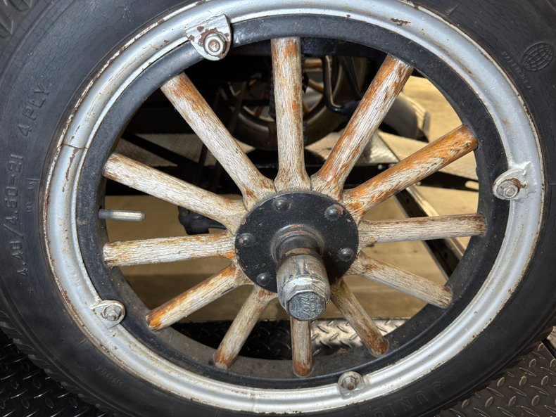 Ford-Model-t-1927-Black-Gray-34