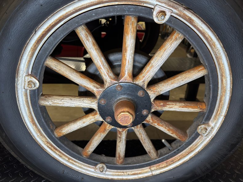 Ford-Model-t-1927-Black-Gray-36