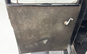 Ford-Model-t-1927-Black-Gray-7