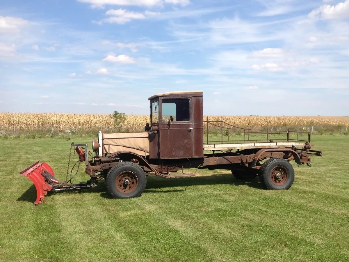 Ford-Model-tt-1924-2