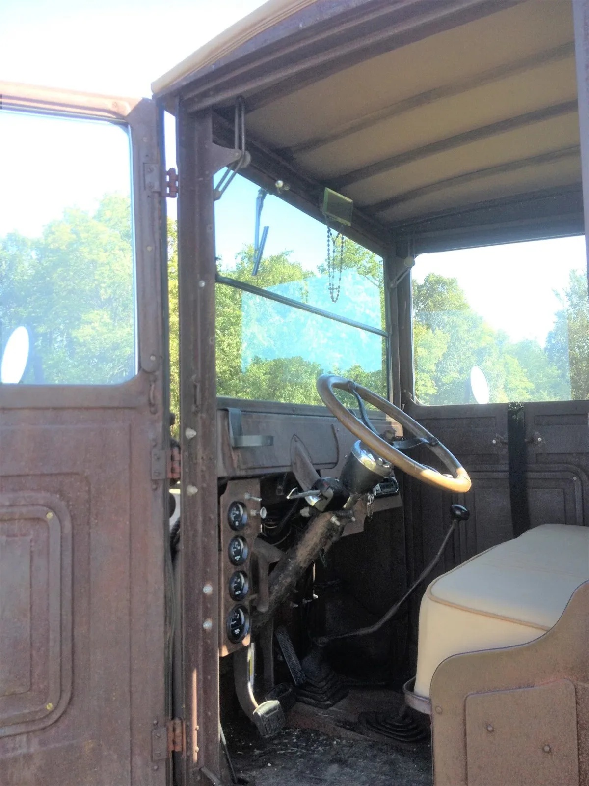 Ford-Model-tt-1924-7