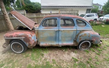 Ford-Mustang-1947-Sedan-8