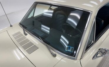 Ford-Mustang-1964-Wimbledon-White-Blue-18