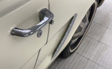 Ford-Mustang-1964-Wimbledon-White-Blue-21