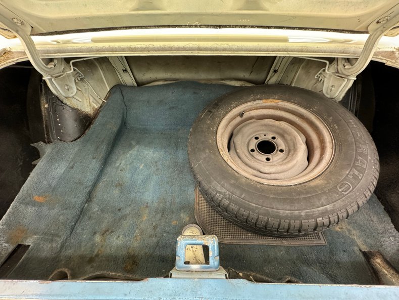 Ford-Mustang-1964-Wimbledon-White-Blue-45