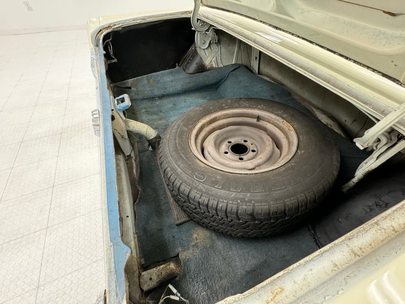 Ford-Mustang-1964-Wimbledon-White-Blue-46