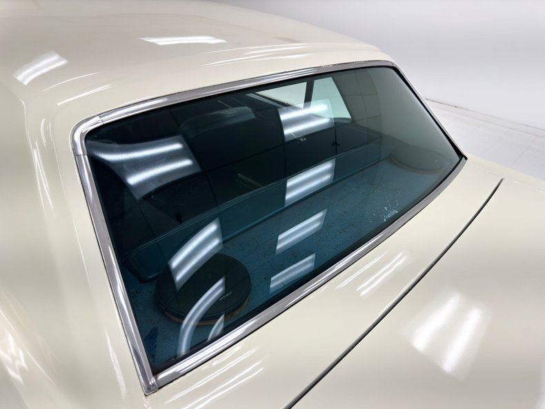 Ford-Mustang-1964-Wimbledon-White-Blue-49