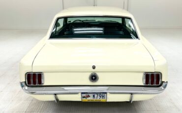 Ford-Mustang-1964-Wimbledon-White-Blue-5