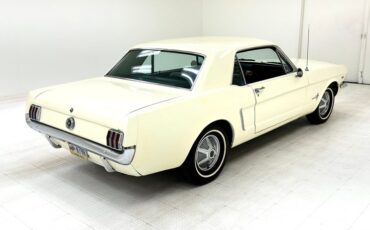 Ford-Mustang-1964-Wimbledon-White-Blue-6