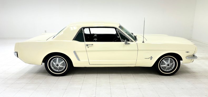 Ford-Mustang-1964-Wimbledon-White-Blue-7