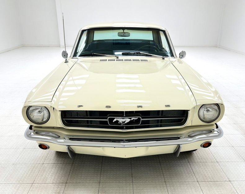 Ford-Mustang-1964-Wimbledon-White-Blue-9