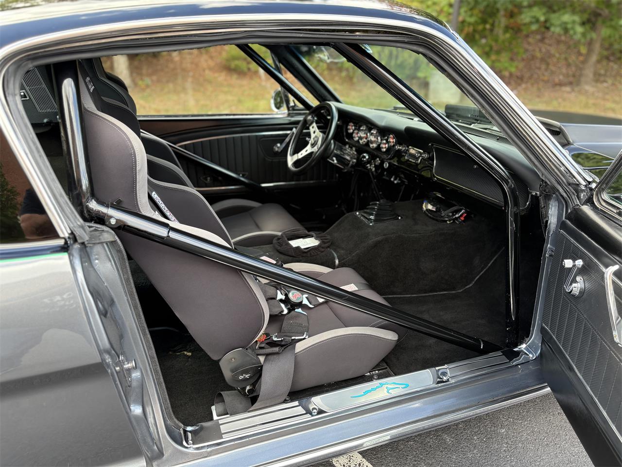 Ford-Mustang-1965-BlackGray-Black-18