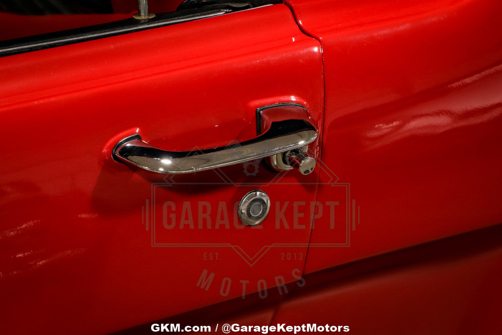 Ford-Mustang-1965-Red-Black-11